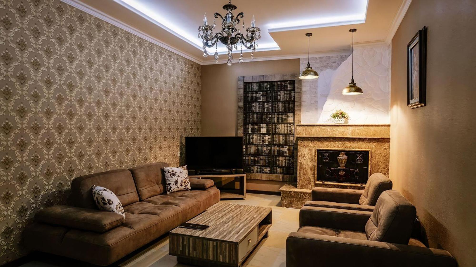 7 Rooms Hotel Tserovani Exterior foto